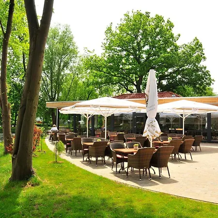 Camping & Ferienpark Falkensteinsee Κάμπινγκ *