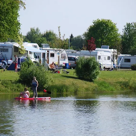 Camping & Ferienpark Falkensteinsee Κάμπινγκ *